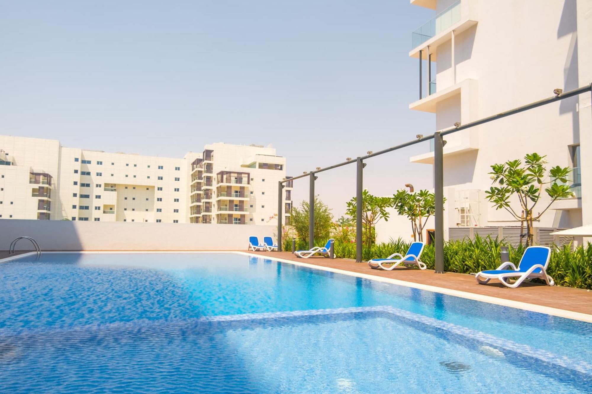 شقة Industrial Chic Retreat Al Qurayyah المظهر الخارجي الصورة